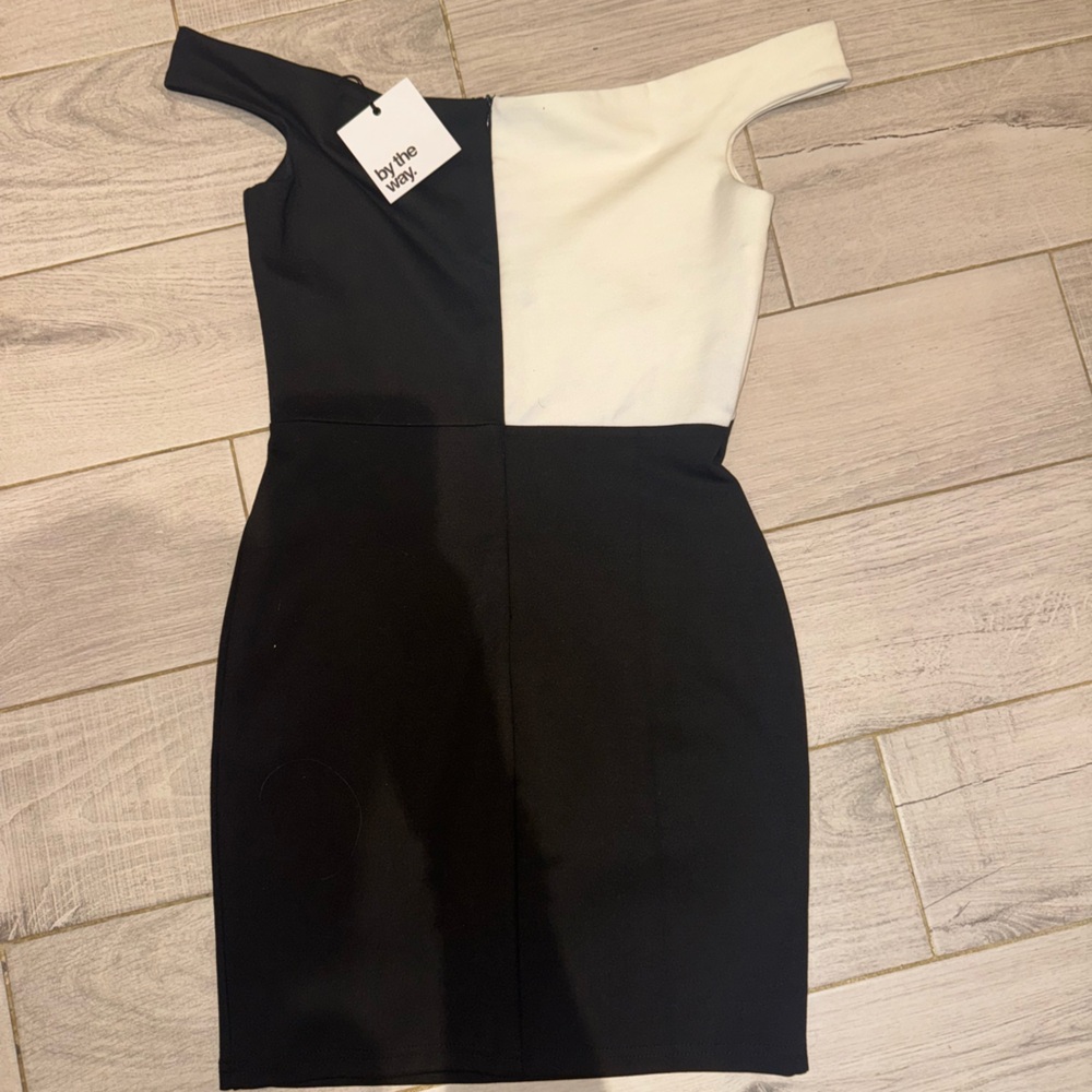 by the way. Monochrome Sleeveless Top